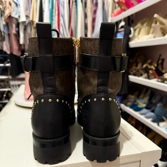 Michael Kors Women's Kincaid Brown Ankle Boots- size 7 - Picture 4 of 11